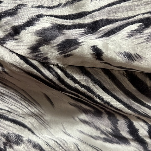 Women's Marciano 100% Silk Halter Top with Animal Print - Picture 7 of 7